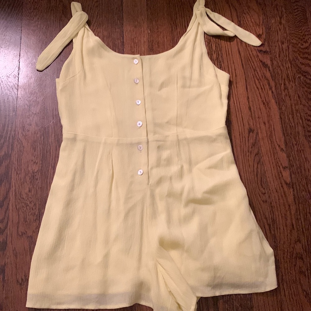 KIMCHI BLUE/URBAN OUTFITTERS ROMPER